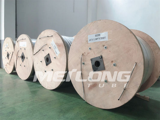 La ligne de contrôle hydraulique du duplex 2205 sans couture a lové la tuyauterie pour des trous de bas
